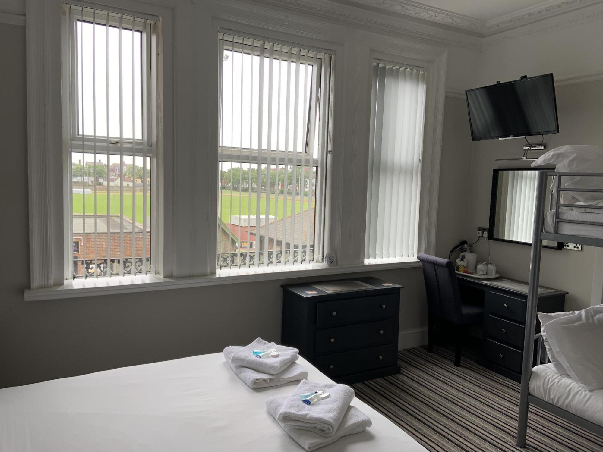 Arona Guest Hotel Great Yarmouth Exterior foto